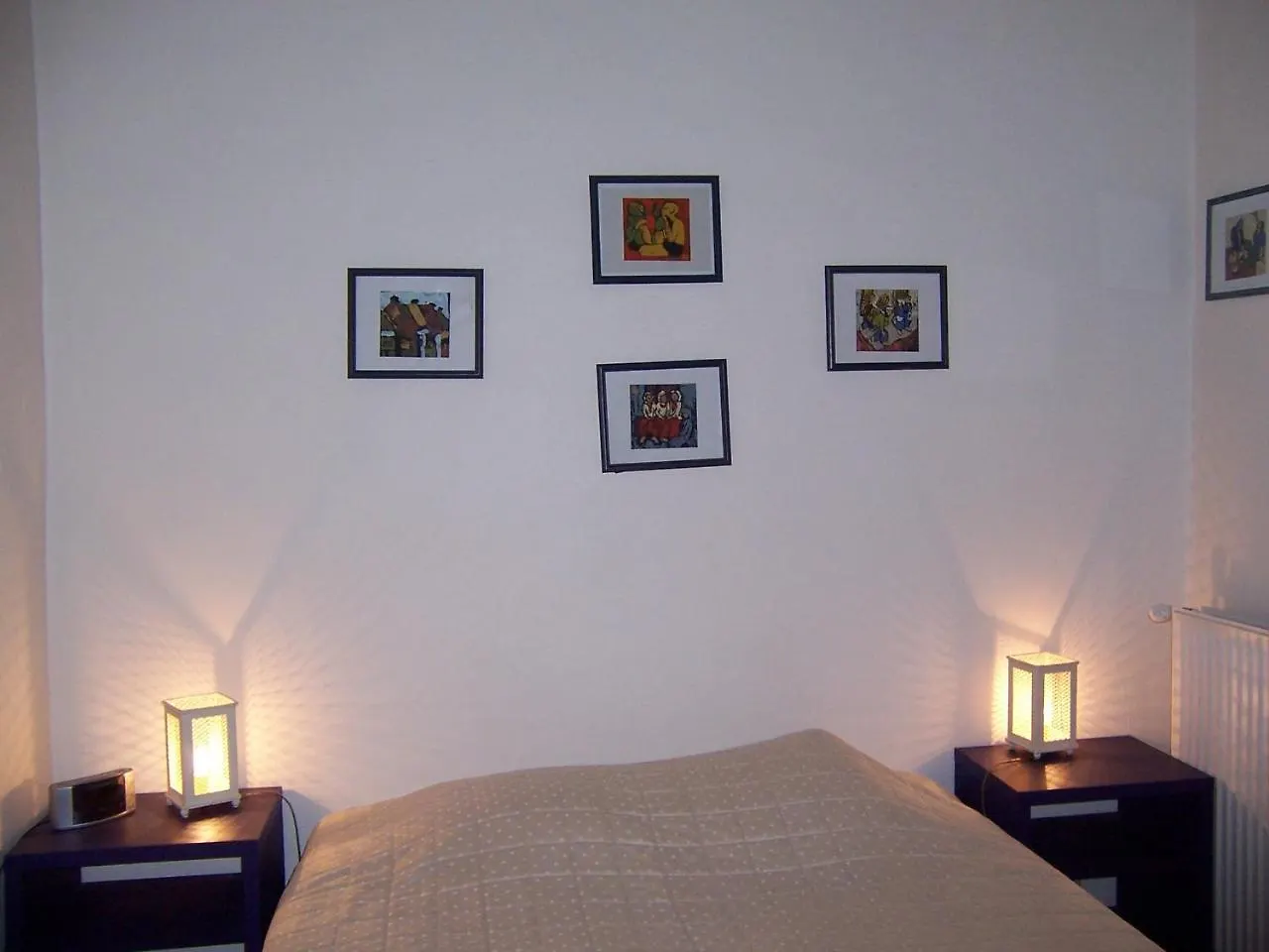 ברוז' Guest House Adonis